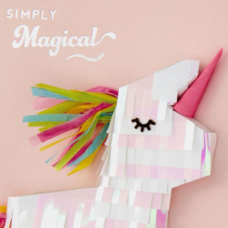 Tarjeta de cumpleaños Hallmark 13 cm con diseño de unicornio