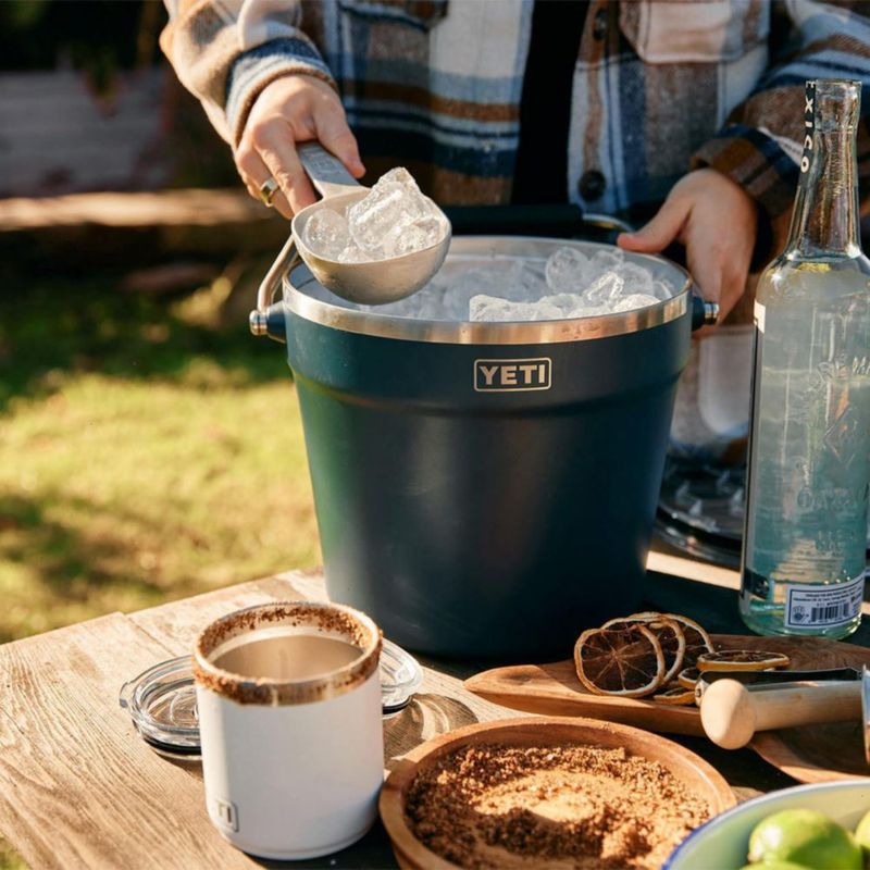 Cubo YETI Rambler Verde Pampa de Doble Pared