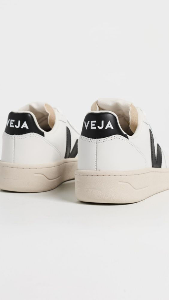 Zapatillas Veja V-10 blanco/negro talla 7 US