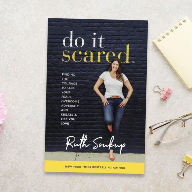 Libro HarperCollins – Do It Scared