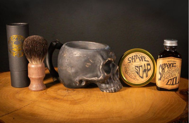Kit de afeitado THE VINTAGE GROOMING CO. con jabón de árbol de té
