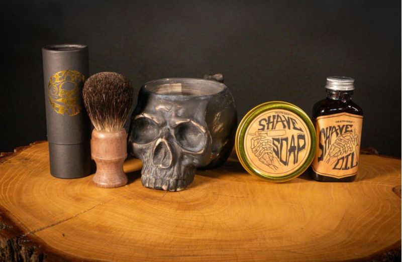 Kit de afeitado THE VINTAGE GROOMING CO. con jabón de árbol de té
