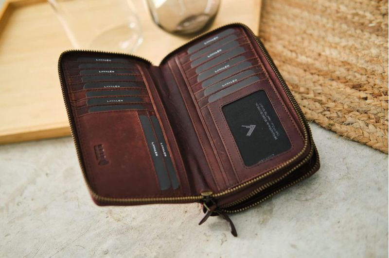 Billetera Lavalen de Cuero con Bloqueo RFID 12 x 20 cm