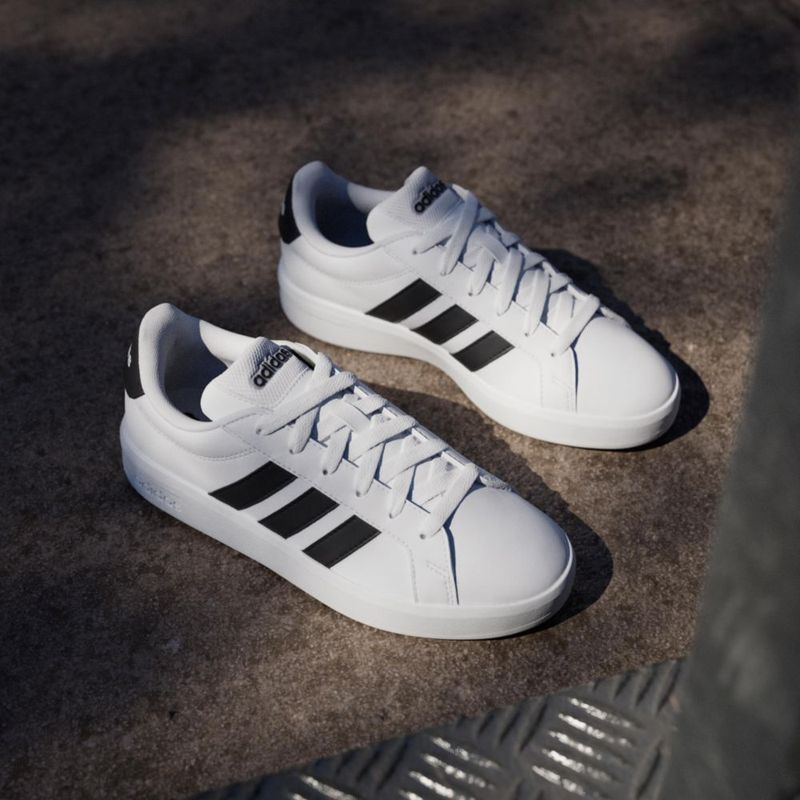 Zapatillas adidas Grand Court 3.0 J blanco/negro talla 7 (US Kids)