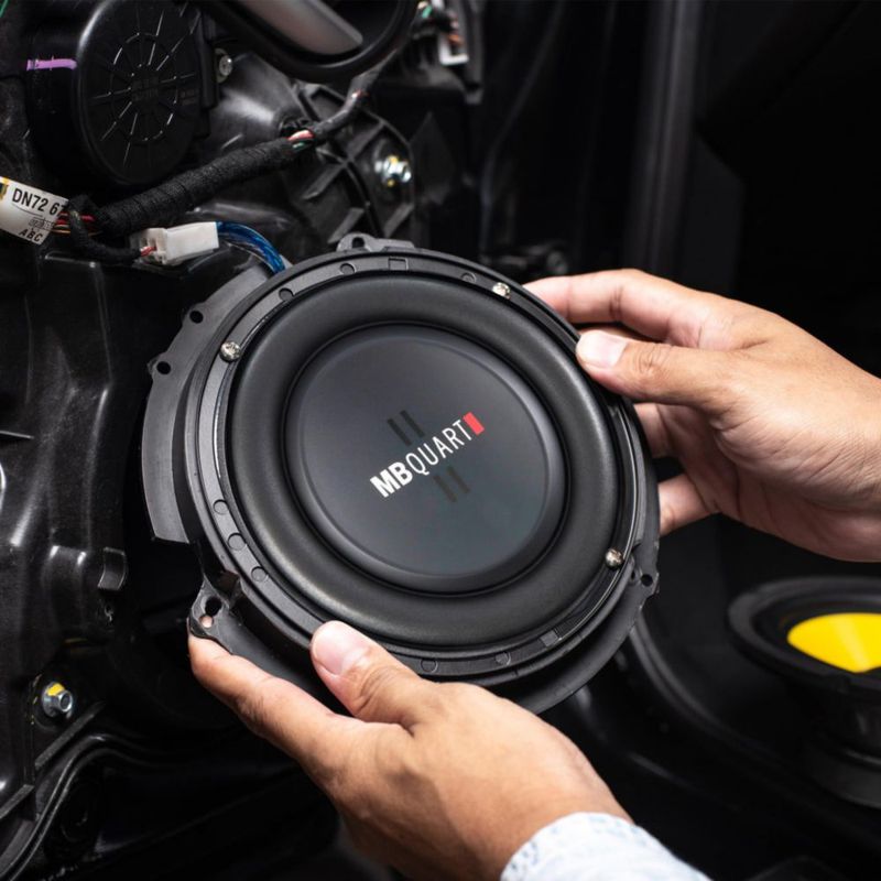 Subwoofer para coche MB Quart 25 cm 400 W 4 Ω DVC de montaje bajo