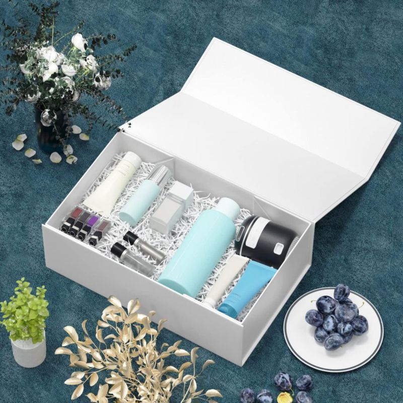 Caja de regalo RYDDOY 30x15x10 cm con tapa magnética blanca