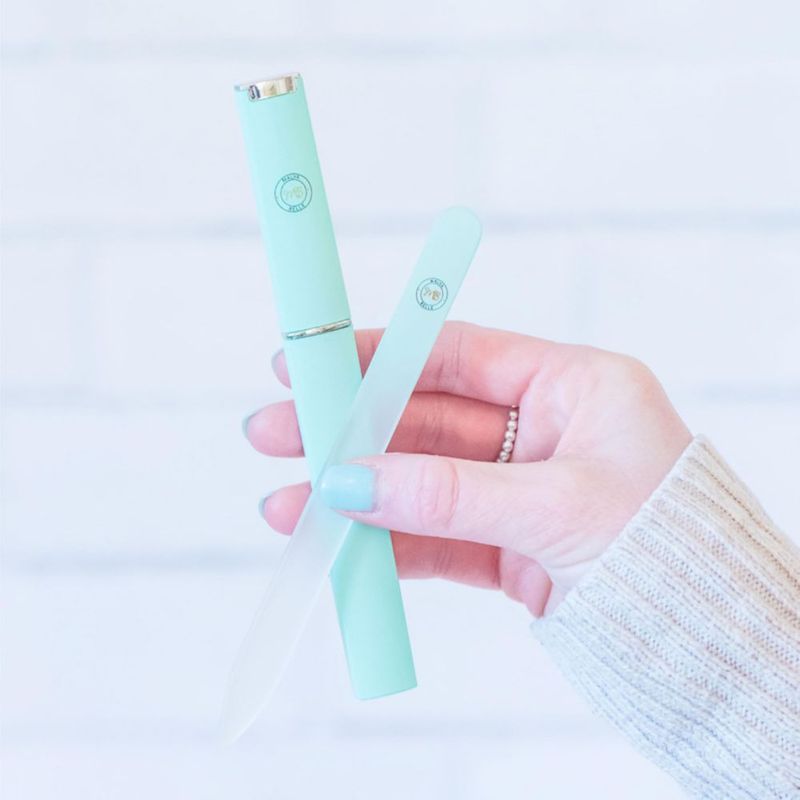 Lima de uñas Malva Belle de cristal verde pastel