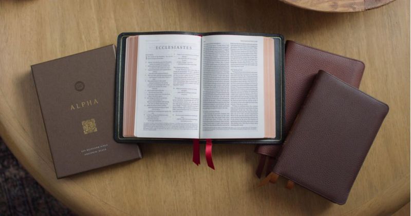 Biblia Crossway ESV – Edición de Legado Tamaño Personal Negra