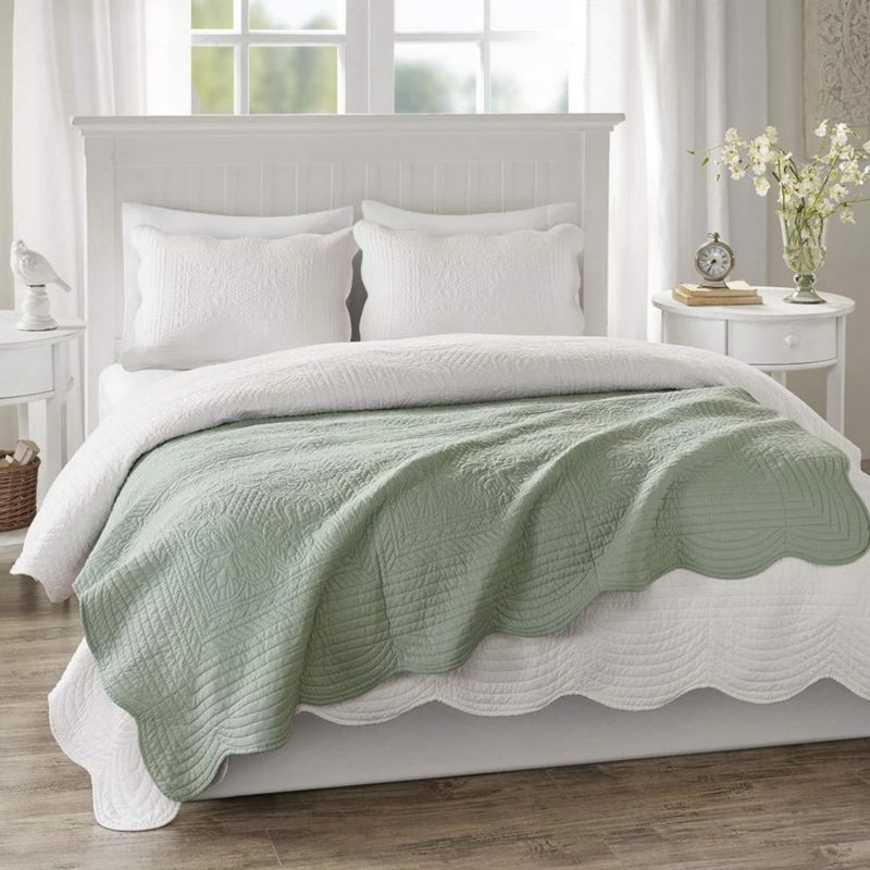 Manta Madison Park 152 cm × 183 cm con bordado damasco