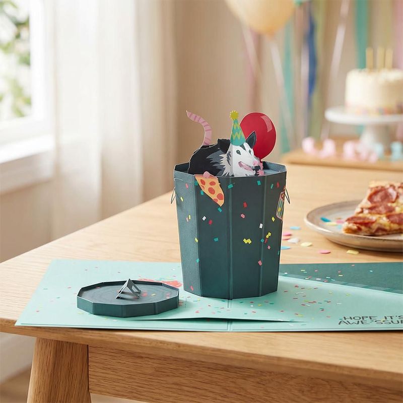 Tarjeta de Cumpleaños Pop‑Up Lovepop “Awe‑ssum Possum”