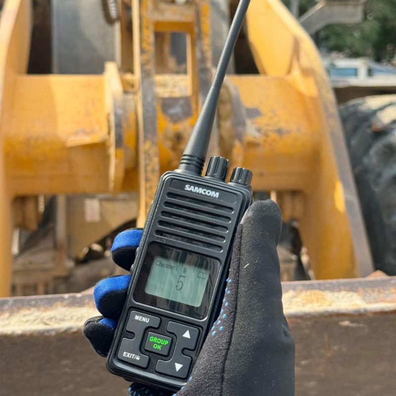 Radios de dos vías SAMCOM FPCN10A pack de 6 con auriculares