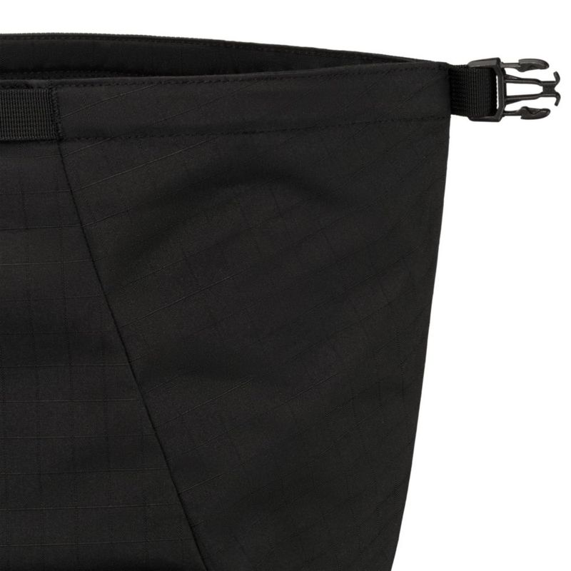 Mochila Mammut Tall 34L Negra Casual