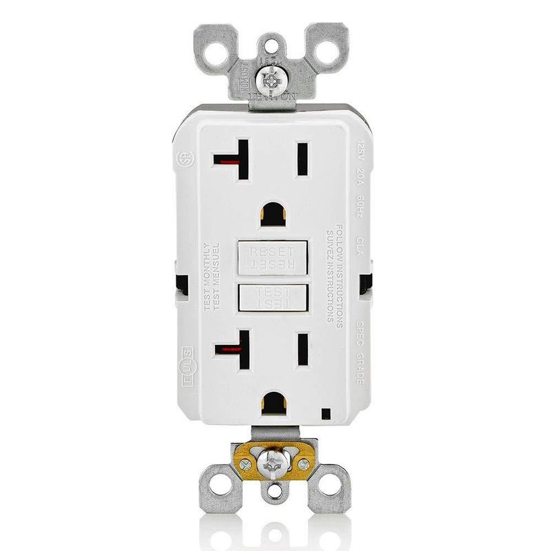 Enchufe eléctrico Leviton SmartLockPro Slim GFCI paquete de 3