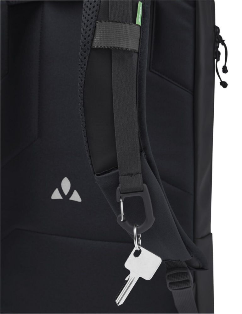 Mochila VAUDE 15-19 L negra con compartimento para portátil de 134 pulgadas