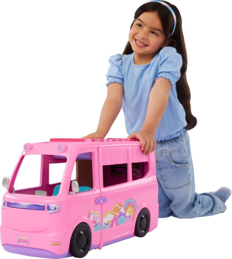Playset Barbie Dream Camper con columpio para tienda de campaña en el techo y más de 60 pulgadas