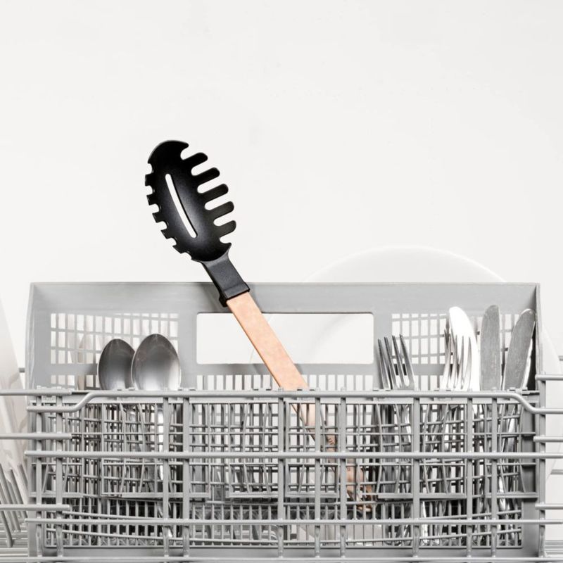 Servidor de pasta Epicurean Gourmet con cabeza de nylon negro