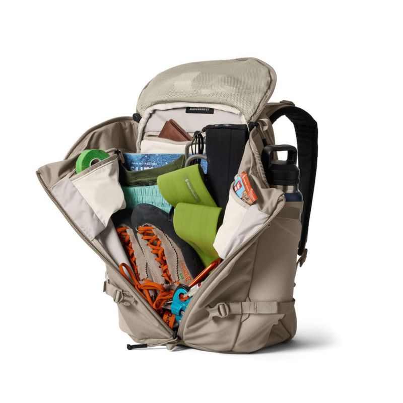 Mochila YETI Ranchero 27 L paquete utilitario para todo el día color marrón oscuro