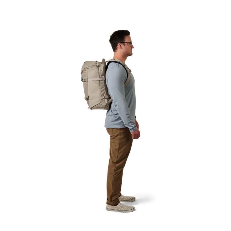 Mochila YETI Ranchero 27 L paquete utilitario para todo el día color marrón oscuro