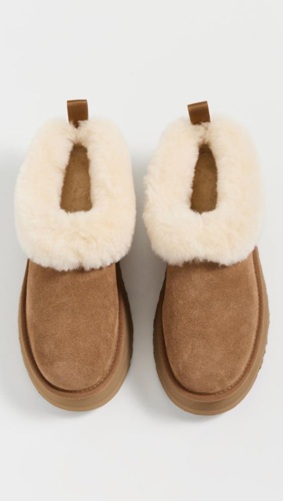 Pantufla UGG Tazzelle para mujer color Castaña talla 8