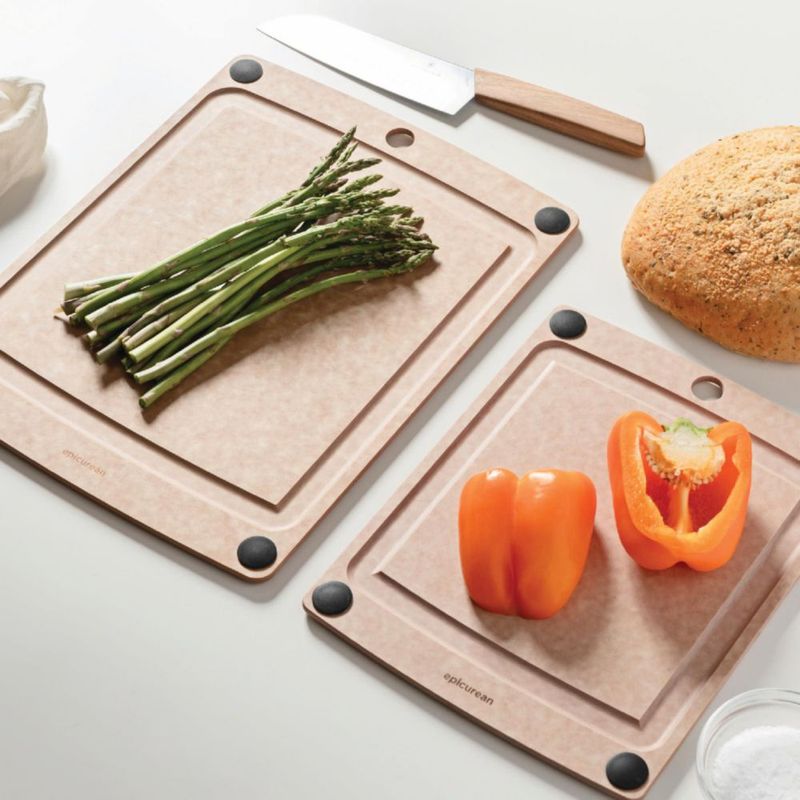 Tabla de cortar Epicurean All-In-One de 145 x 1125 cm color natural/negro