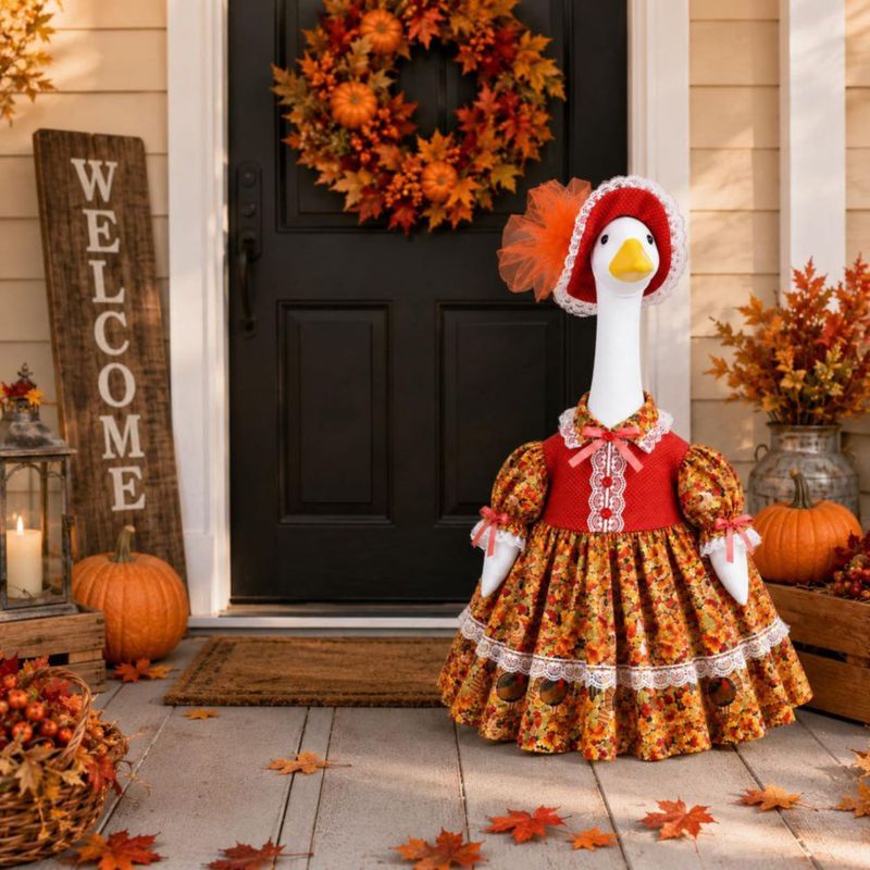 Figurita Pextian 58 cm Ganso – Atuendo de Otoño con Hoja de Arce