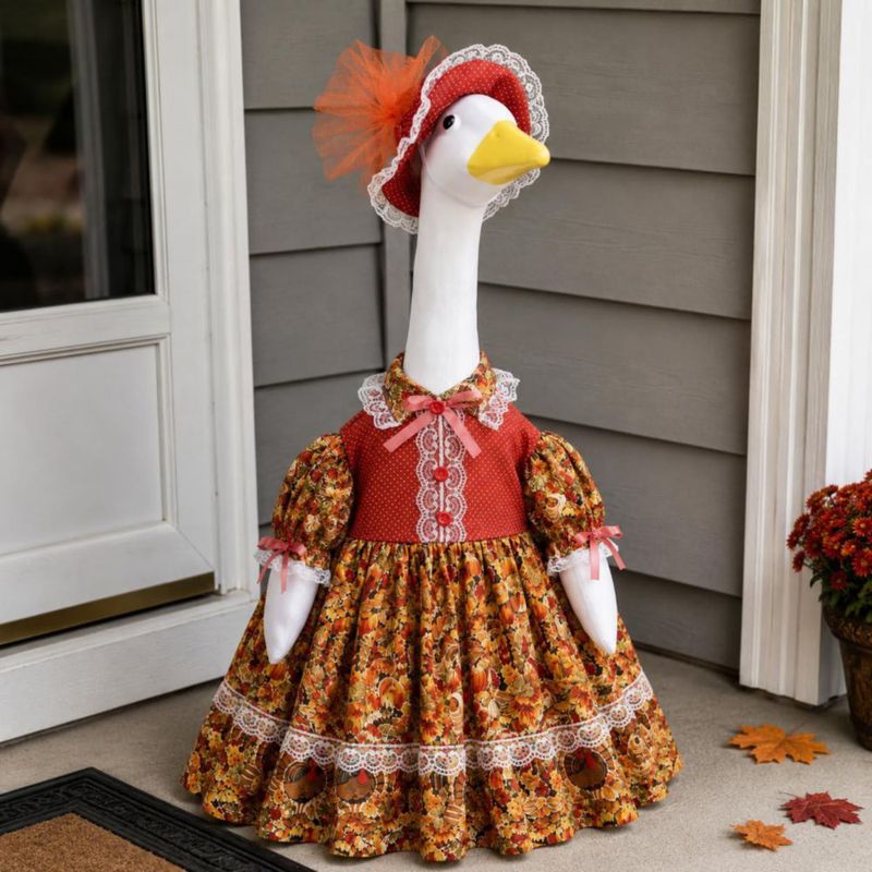 Figurita Pextian 58 cm Ganso – Atuendo de Otoño con Hoja de Arce