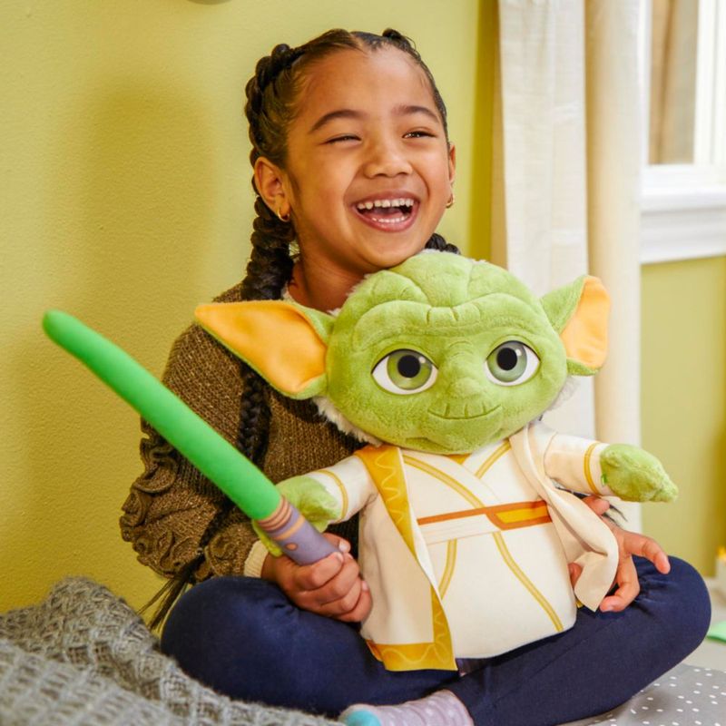 Peluche Star Wars Master Yoda de 34 cm con bata Jedi para niños mayores de 3 años
