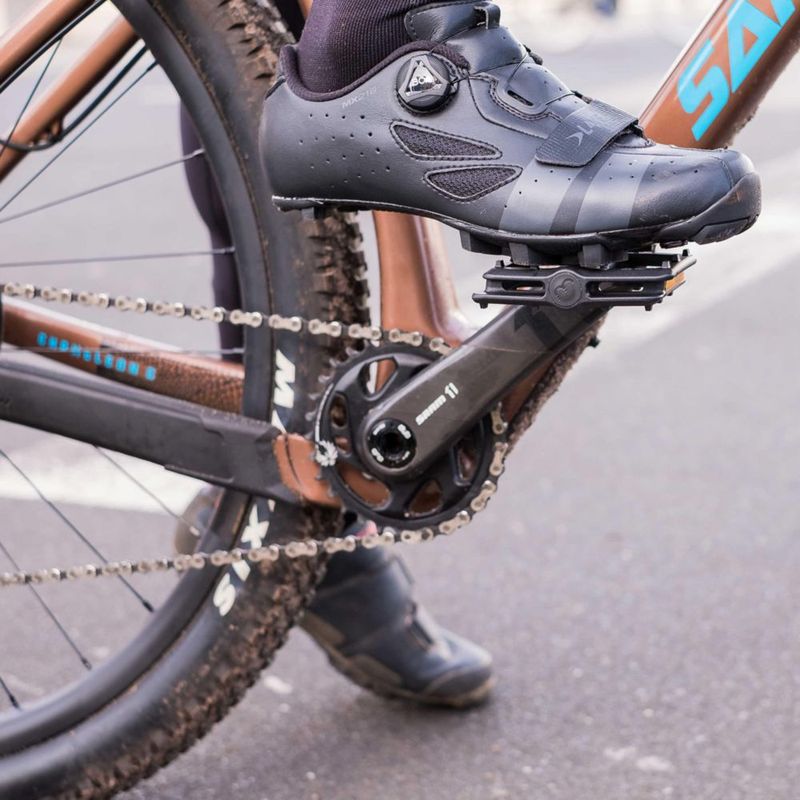 Pedal de bicicleta BBB TrailRide negro BPD-35 con reflectores