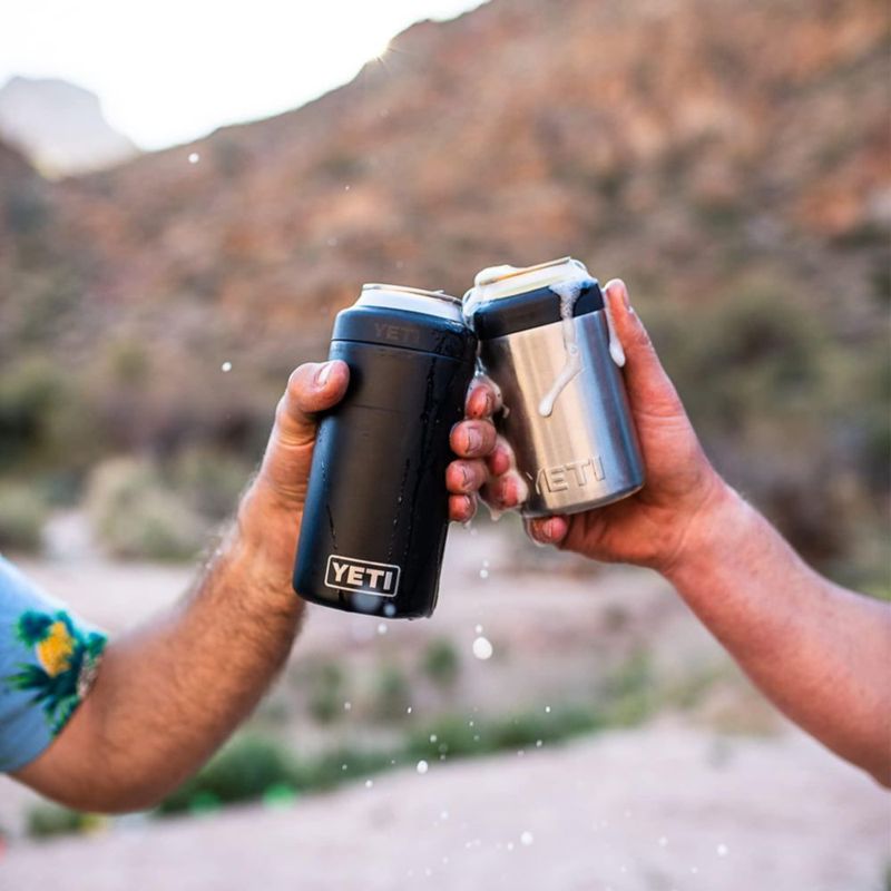 Aislante para latas YETI Rambler Colster (355 ml) color blanco