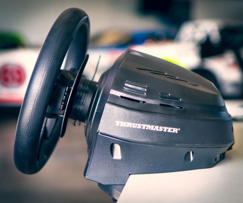 Volante de carreras THRUSTMASTER T300RS Force Feedback GT PS5/PS4/PC