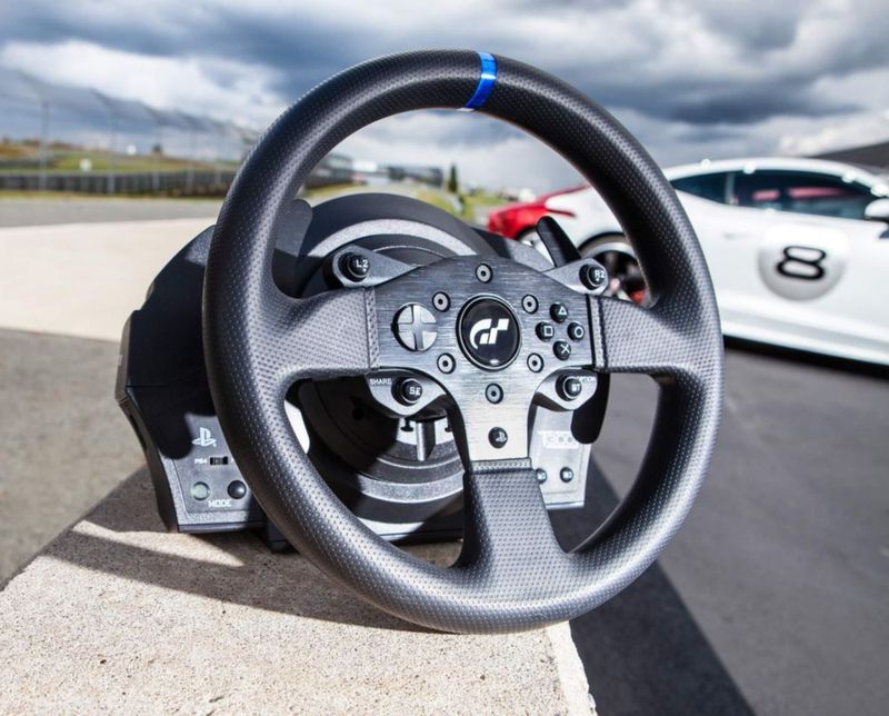 Volante de carreras THRUSTMASTER T300RS Force Feedback GT PS5/PS4/PC