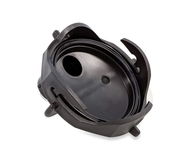 Tapa para desagüe Camco 39463 con conexión para manguera 3/4" negra
