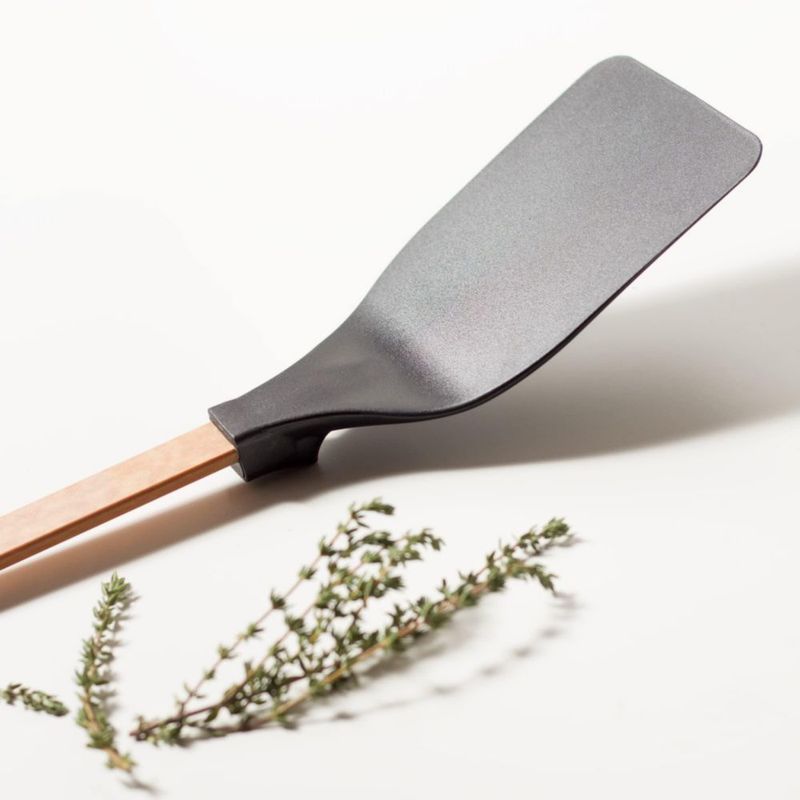 Turner Epicurean Gourmet Series espátula grande de nylon negro