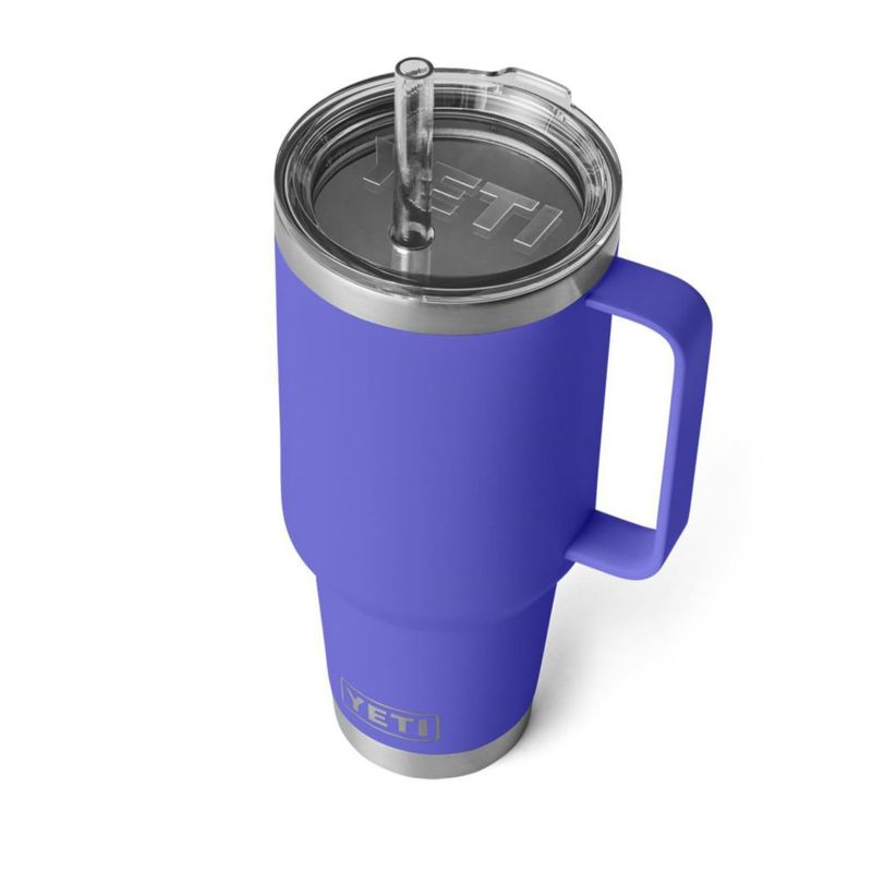 Taza YETI Rambler de 125 litros con tapa de pajita con aislamiento al vacío color violeta