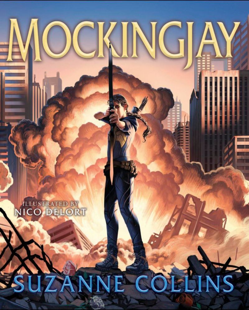 Libro Scholastic Mockingjay Edición Ilustrada #3