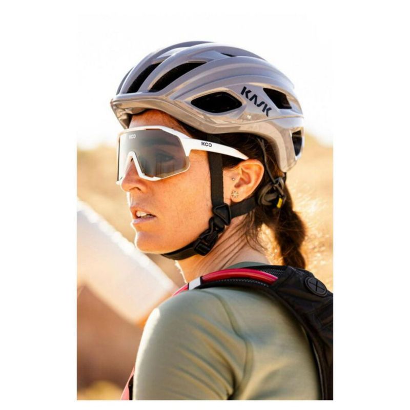 Casco Kask Mojito3 Gris Talla Grande para carretera y grava