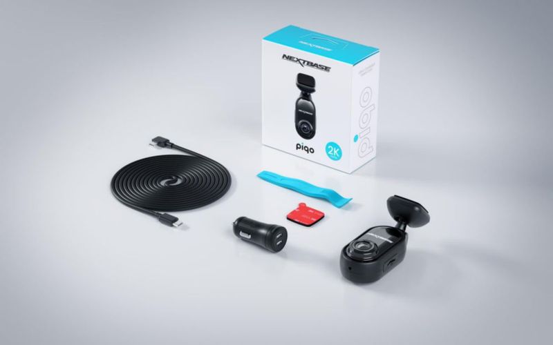 Cámara de salpicadero Nextbase Piqo 2K 1440p con vista cuádruple HD ultra ancha