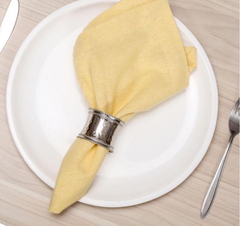 Juego de 12 anillos para servilletas CLEENTABLE de metal plateado