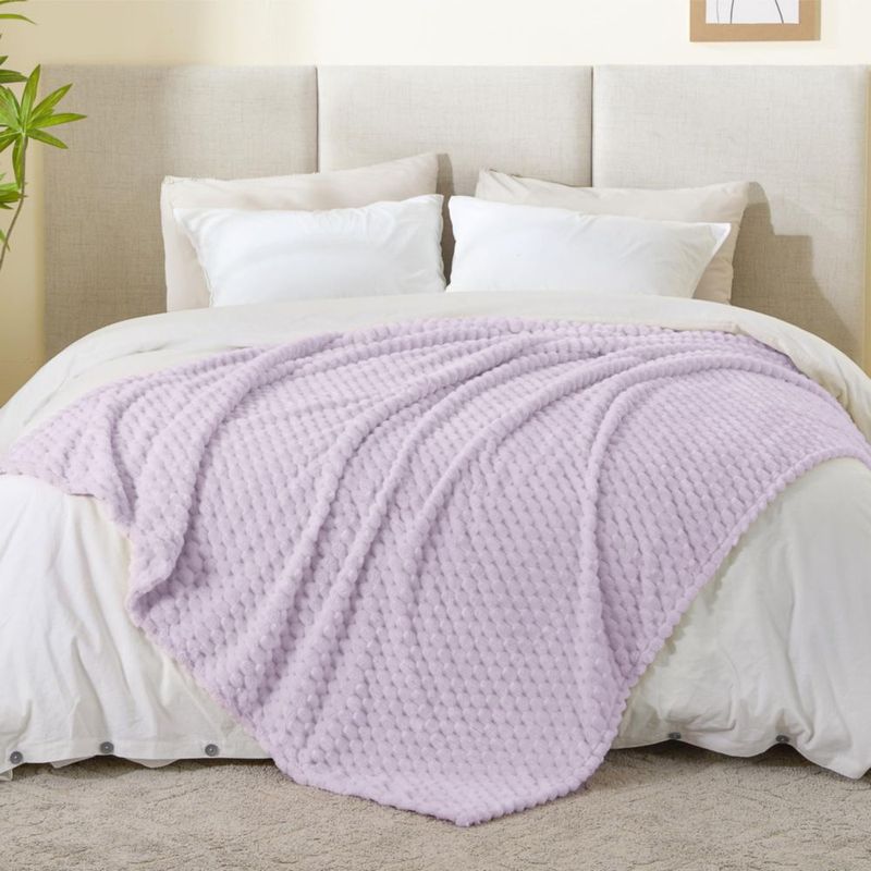 Manta BEDELITE 152x152 cm Lavanda Suave y Acogedora