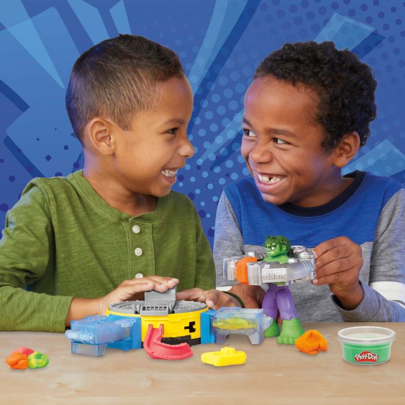 Playset Play-Doh Marvel Hulk Smash & Squish con figura doblada