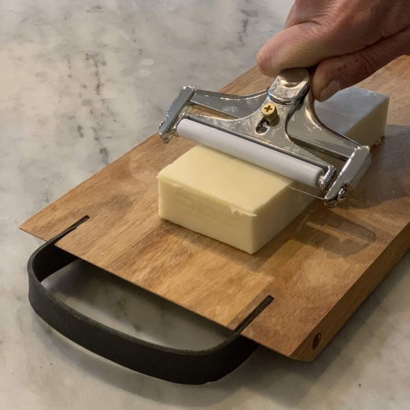 Cortadora de queso ajustable Fox Run 5047 con 2 alambres