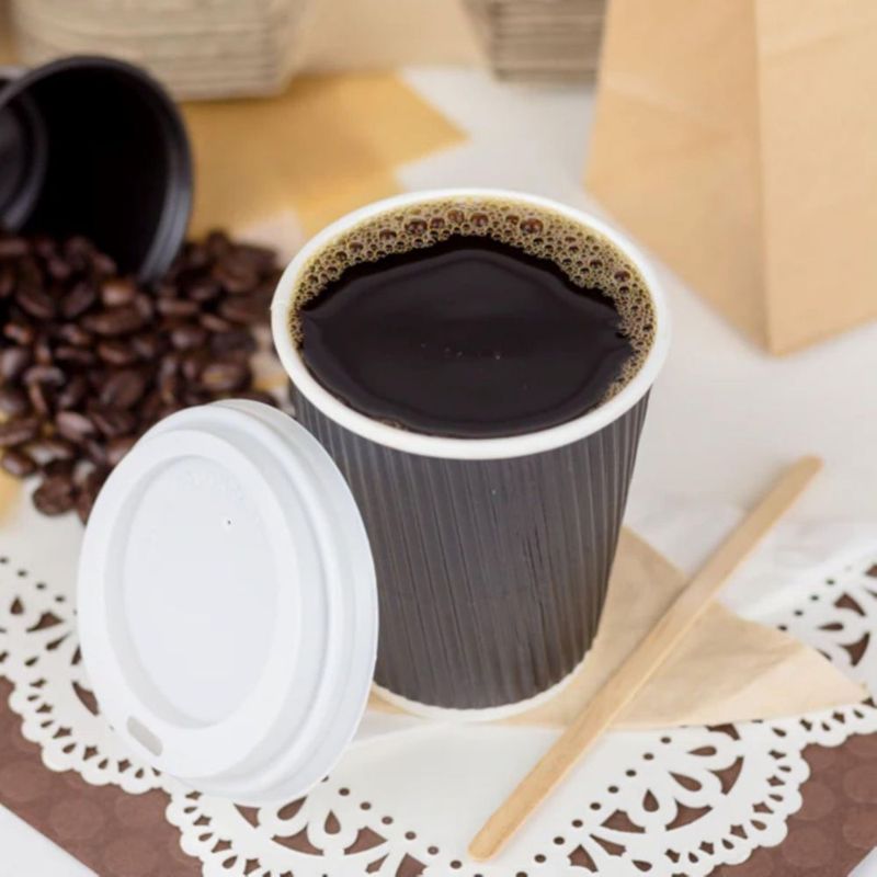 Vaso de Café Karat 237 ml Negro 500 Unidades con Diseño Ondulado