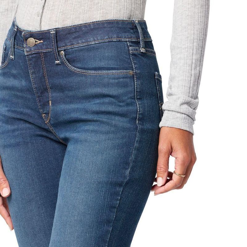 Jeans Levi Strauss Signature Gold de corte recto y modelado