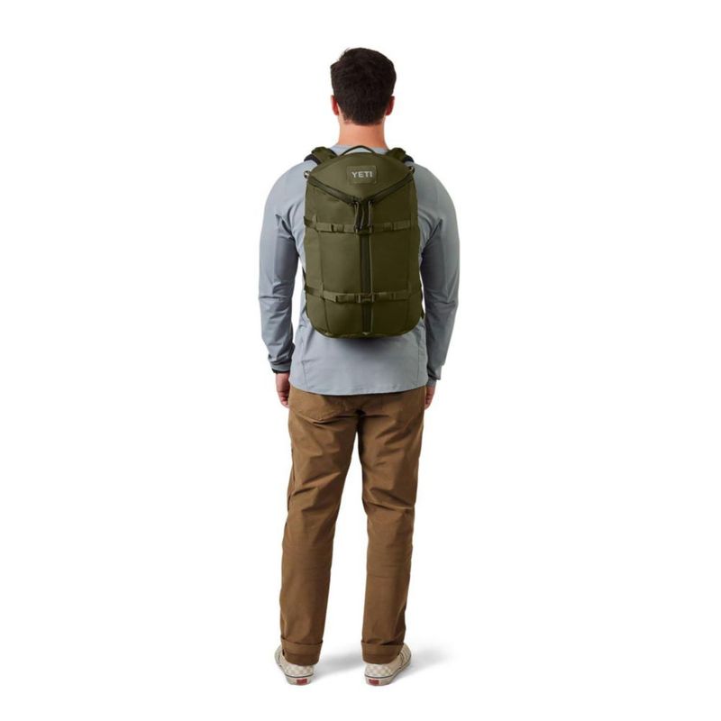 Mochila YETI Ranchero 27 L paquete utilitario para todo el día color oliva