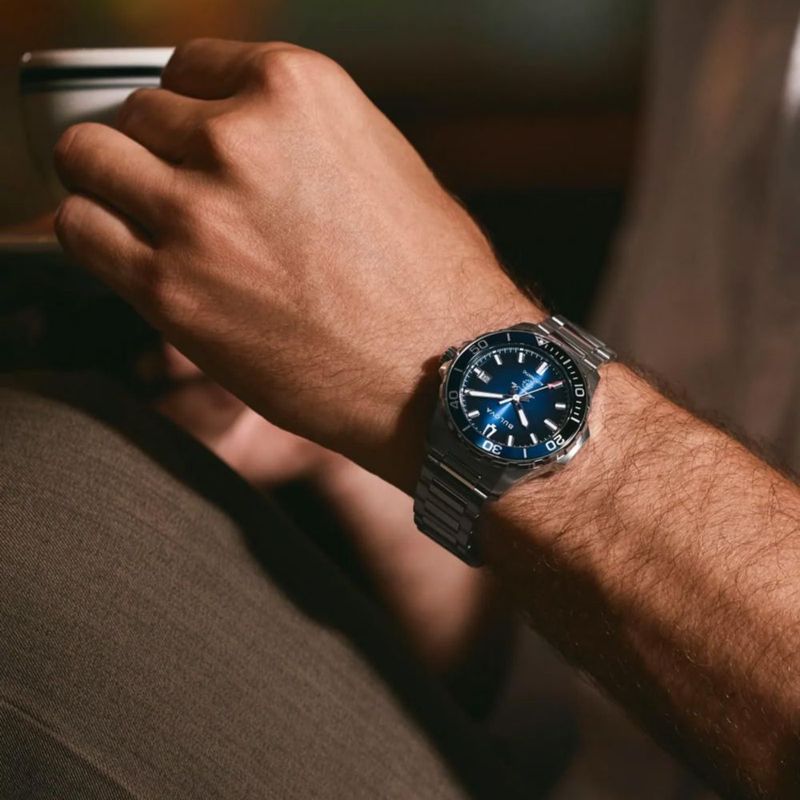 Reloj Bulova 98B466 Marine Star Automático 41 mm esfera azul