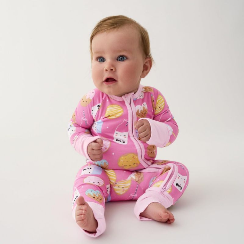 Pijamas Little Sleepies 0-3M Galletas rosadas y leche