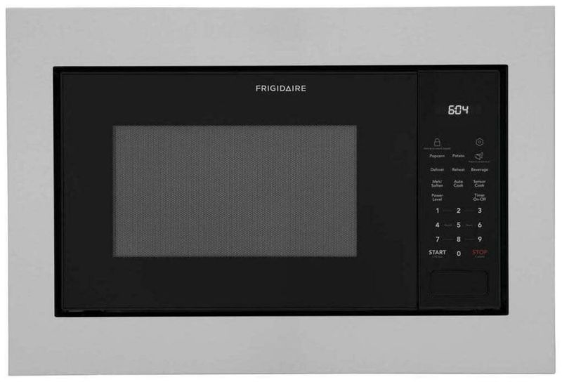 Microondas empotrable Frigidaire de 16 pies cúbicos 21" negro con sensor