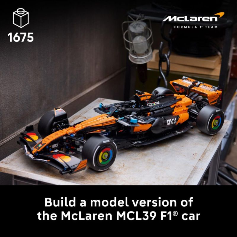 Modelo de auto LEGO Technic McLaren MCL39 de F1 a escala 1:8