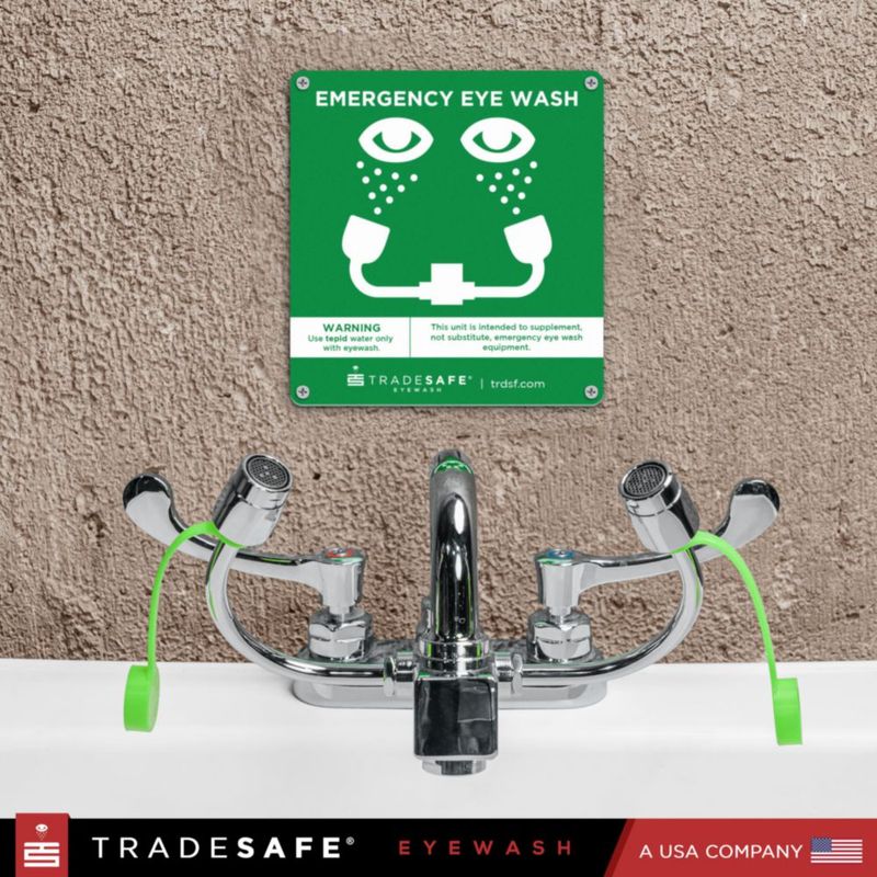 Estación de lavado de ojos TRADESAFE de montaje en grifo – aprobada por OSHA