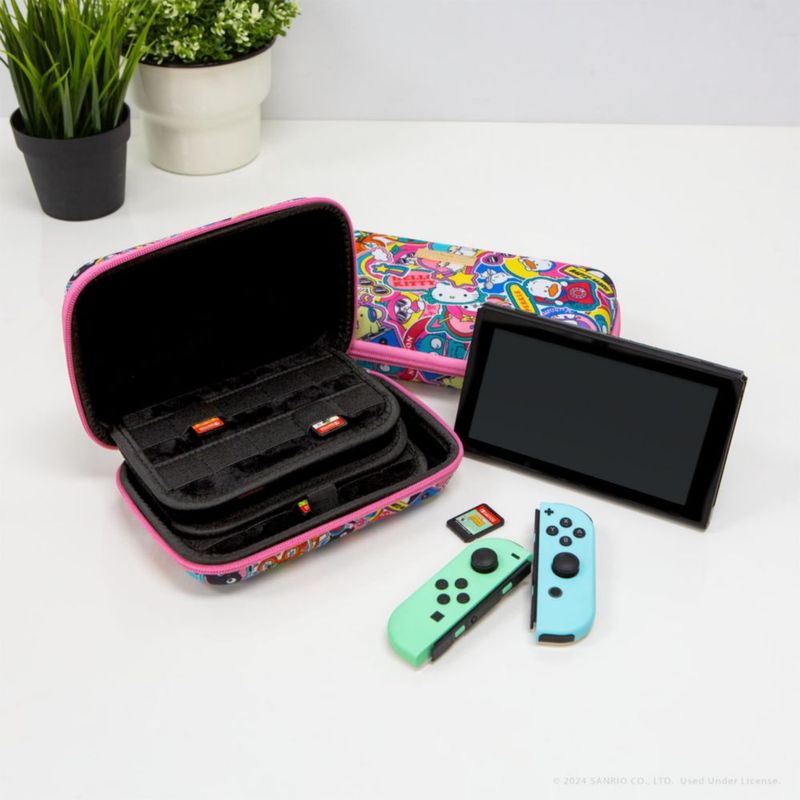 Estuche de juegos Sonix de 60 ranuras Hello Kitty y sus amigos